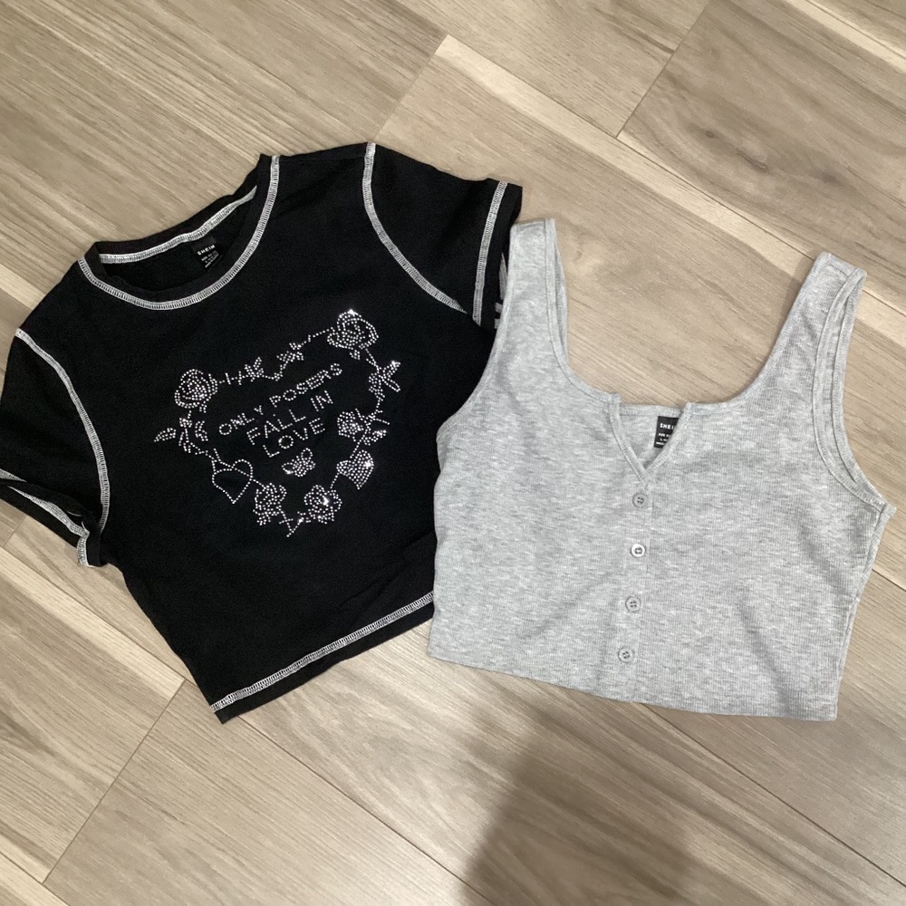 SHEIN Tops - Picture 1 of 11